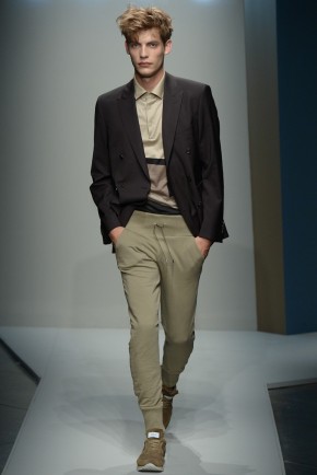 Daks Spring Summer 2015 Milan Fashion Week 008