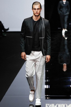 Emporio Armani Men Spring Summer 2015 Milan Fashion Week 070