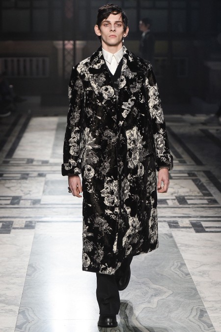 Alexander McQueen 2016 Fall Winter Mens Collection 005