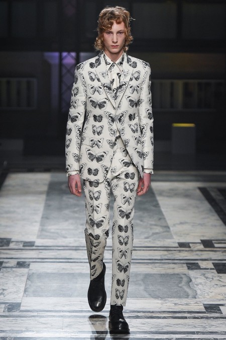 Alexander McQueen 2016 Fall Winter Mens Collection 008