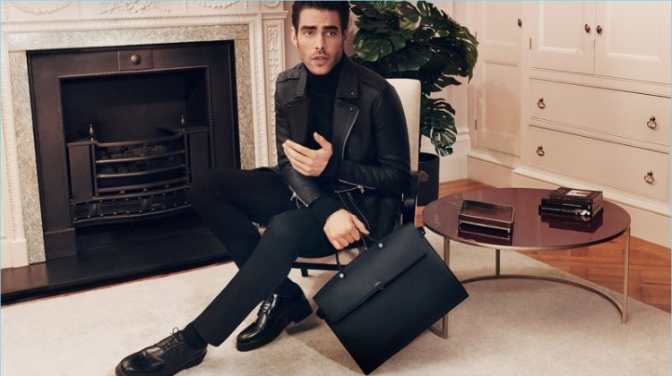 Jon Kortajarena promotes Furla's Mercurio bag for its new fall 2018 campaign.