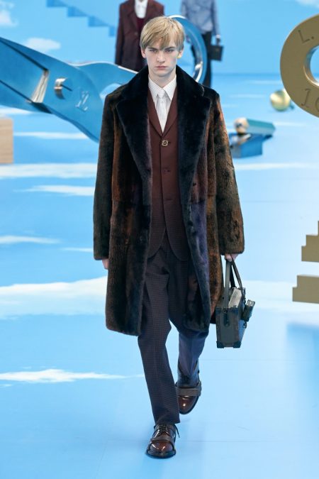 Louis Vuitton Fall Winter 2020 Mens Collection Runway 014