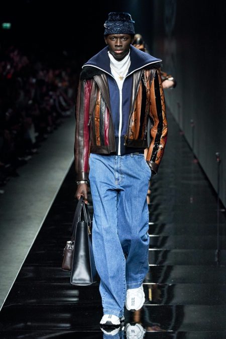 Versace Fall Winter 2020 Mens Collection Runway 022