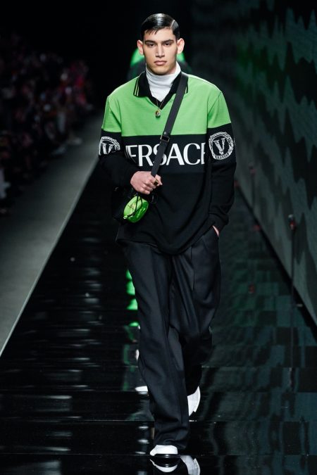 Versace Fall Winter 2020 Mens Collection Runway 025