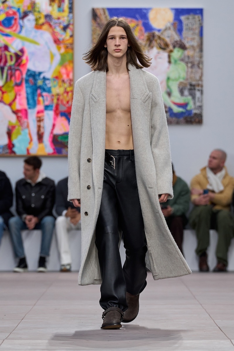 LOEWE Fall Winter 2024 Collection Men 008