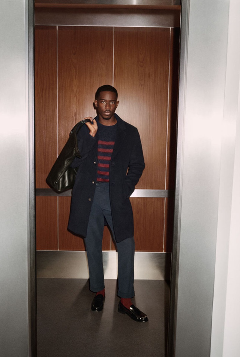 Actor Damson Idris stars in Tommy Hilfiger’s holiday 2024 campaign. 