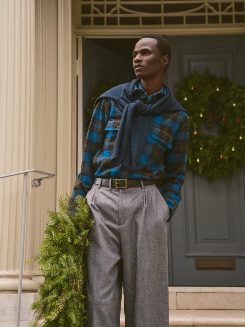 Malick Bodian stars in Banana Republic’s holiday 2024 advertisement.